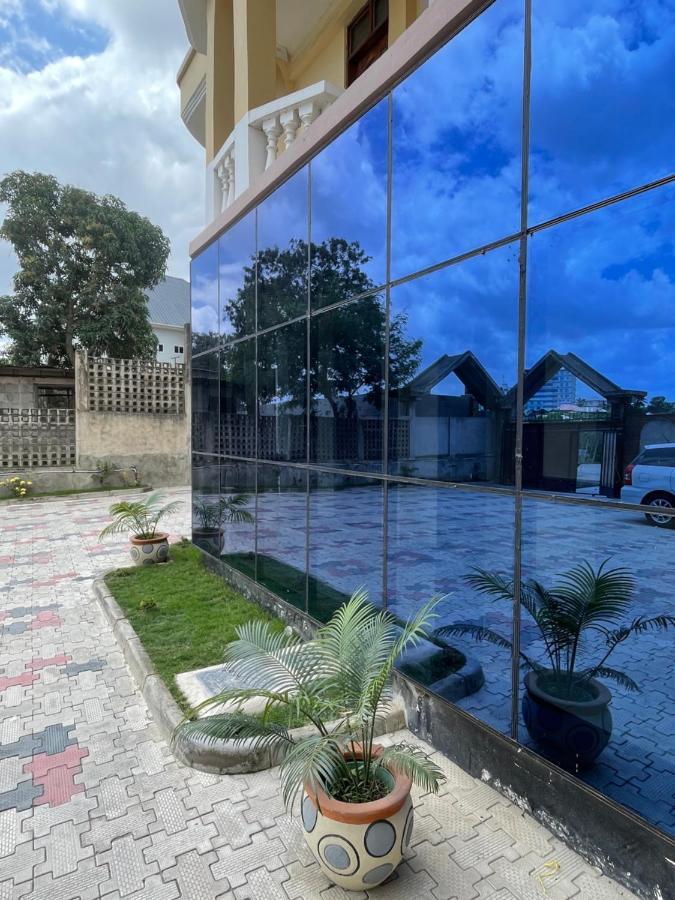 Moments Park Motel Dar es Salaam Luaran gambar