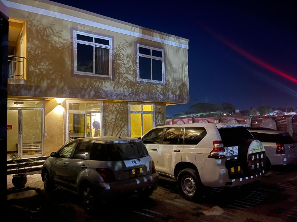 Moments Park Motel Dar es Salaam Luaran gambar